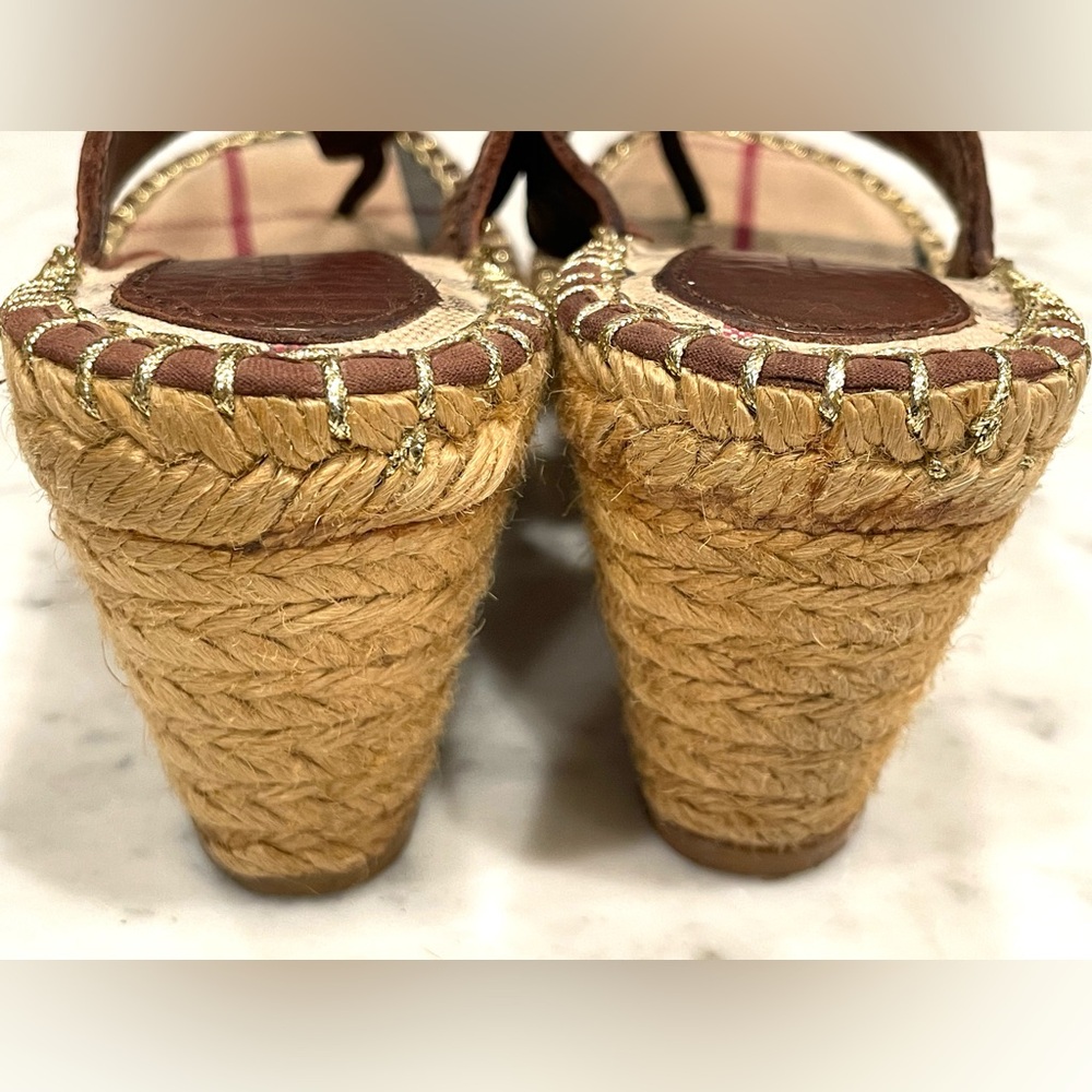 Burberry leather and plaid fabric wedges, burgundy, Burberry check, sz7, EUC - Picture 14 of 16
